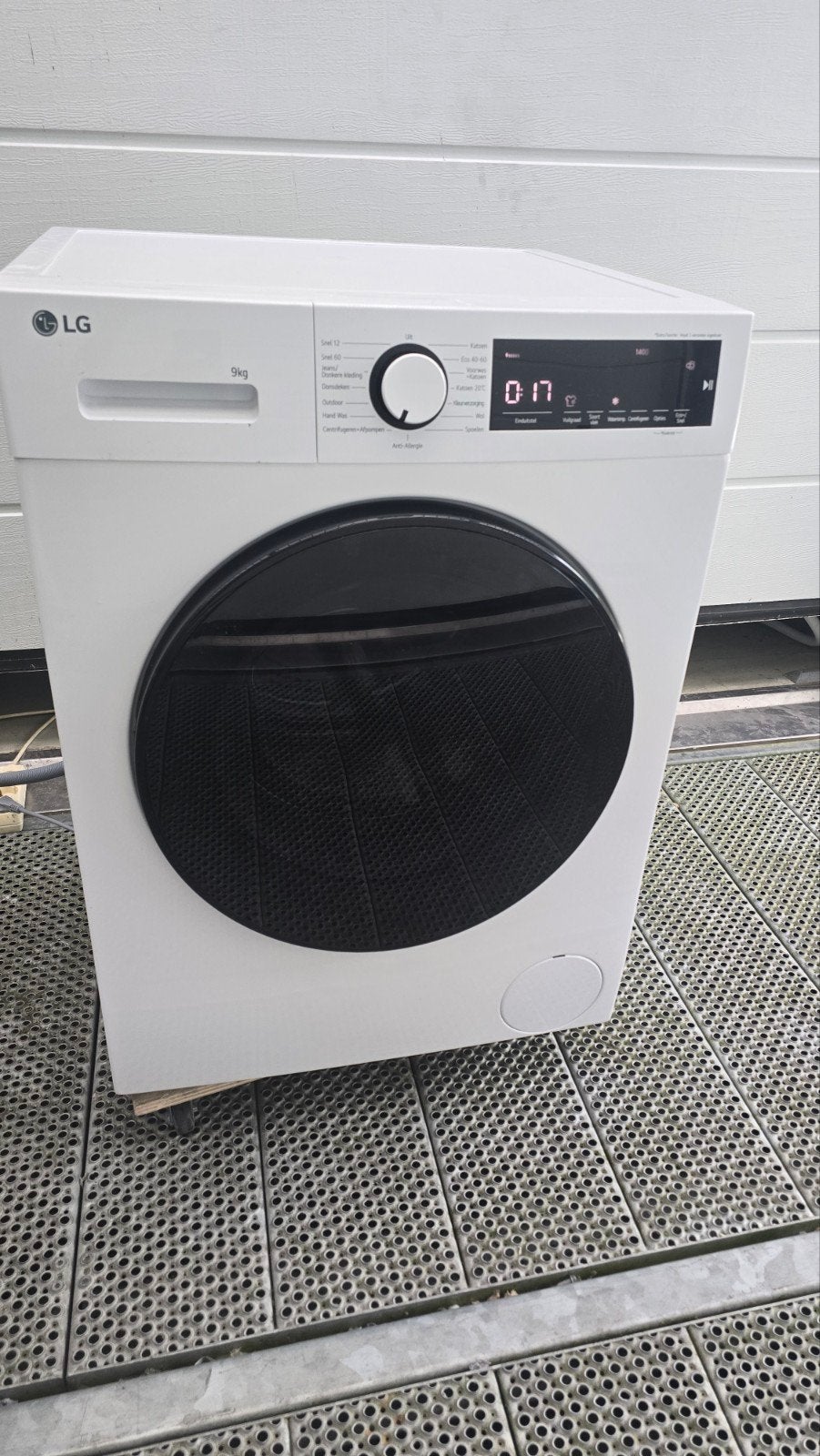 LG wasmachine 9 kg, Witgoed en Apparatuur, Wasmachines, Ophalen, 1200 tot 1600 toeren, 8 tot 10 kg, Zo goed als nieuw