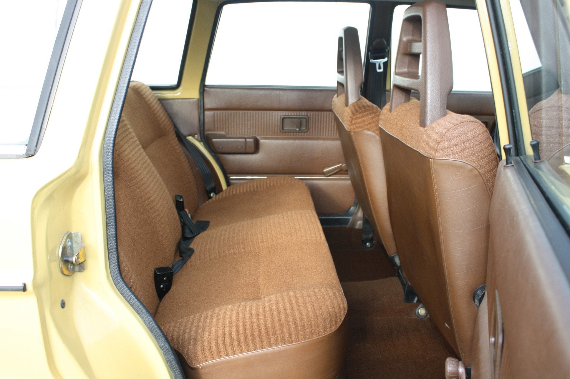 Volvo 245 GL D6 met Overdrive (bj 1981), foto 6