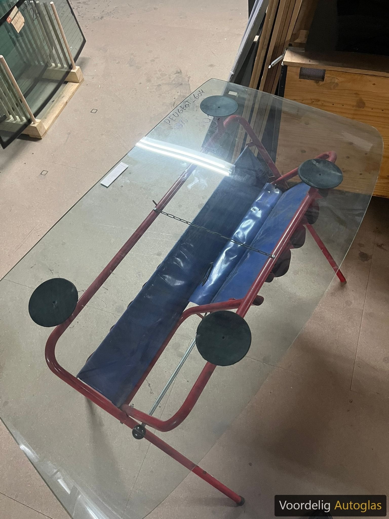 PEUGEOT 604 75 - 85 VOORRUIT GELAAGD HELDER, Auto-onderdelen, -, -, Nieuw, Ophalen of Verzenden