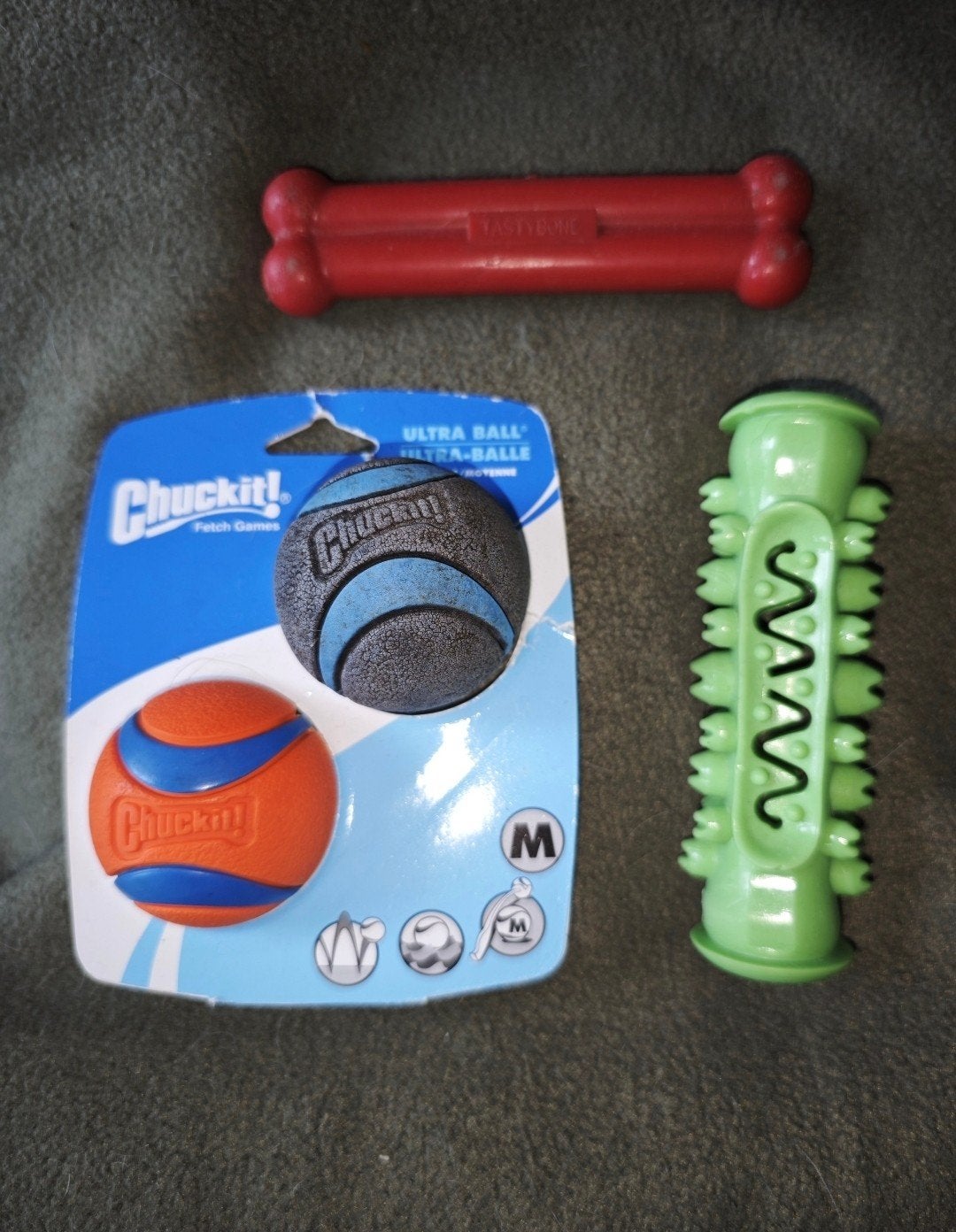 Buster strong Bone,  Chuckit bal, Nylabone NIEUW/ZGAN

Bust, Ophalen of Verzenden, Chuckit