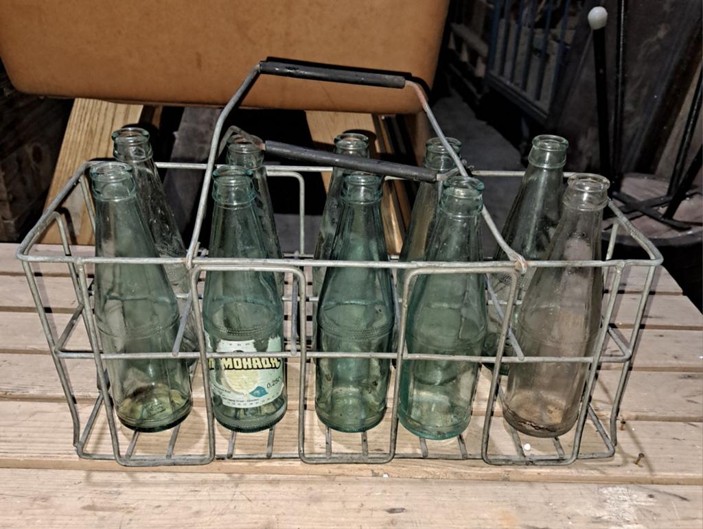 Fles flessen vintage kratje met flessen decoratie, Ophalen