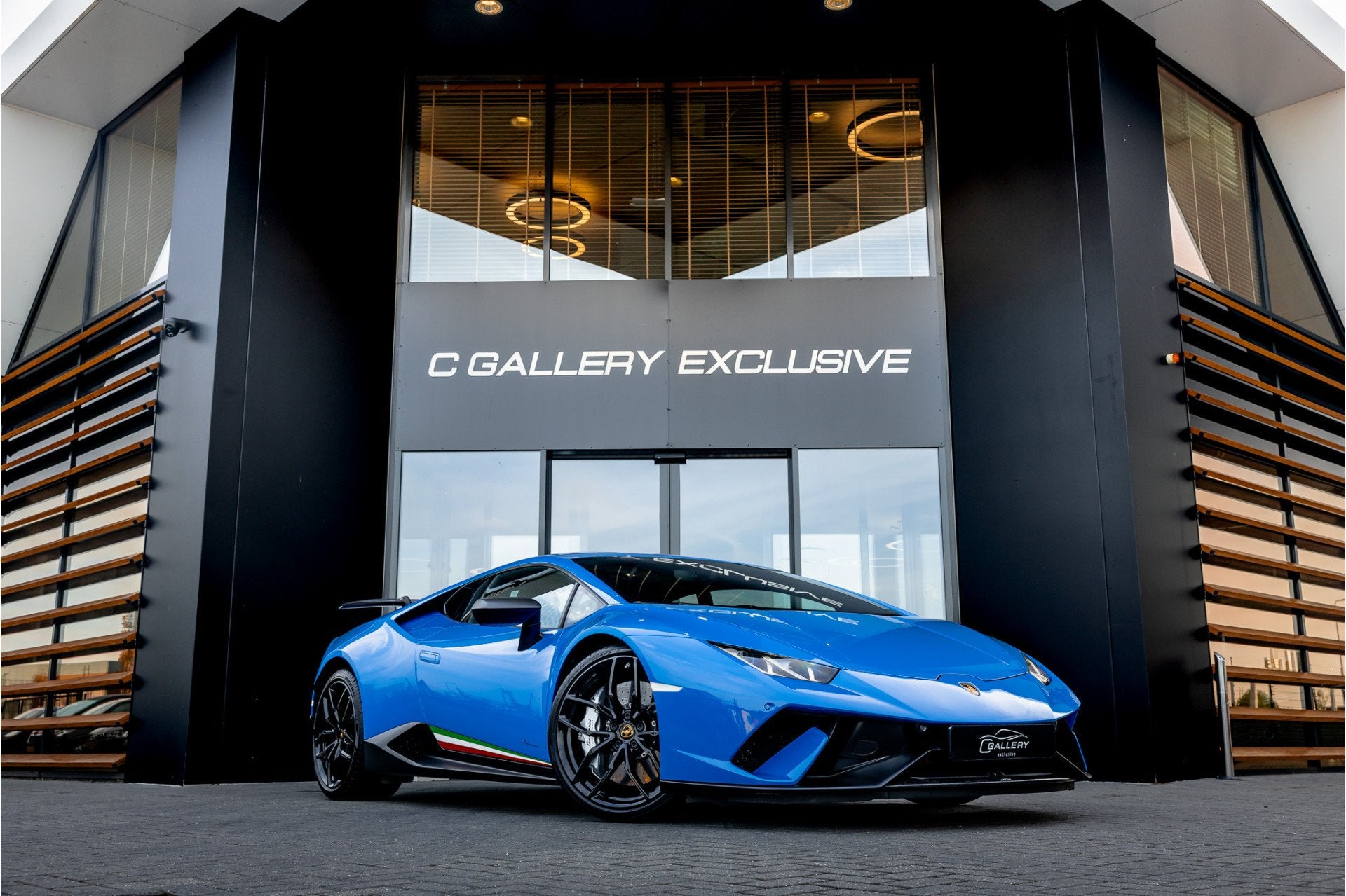 Lamborghini Huracan 5.2 V10 Performante - Lift | Forged | AL, Auto's, Automaat, Dealer onderhouden, Gebruikt, Zwart