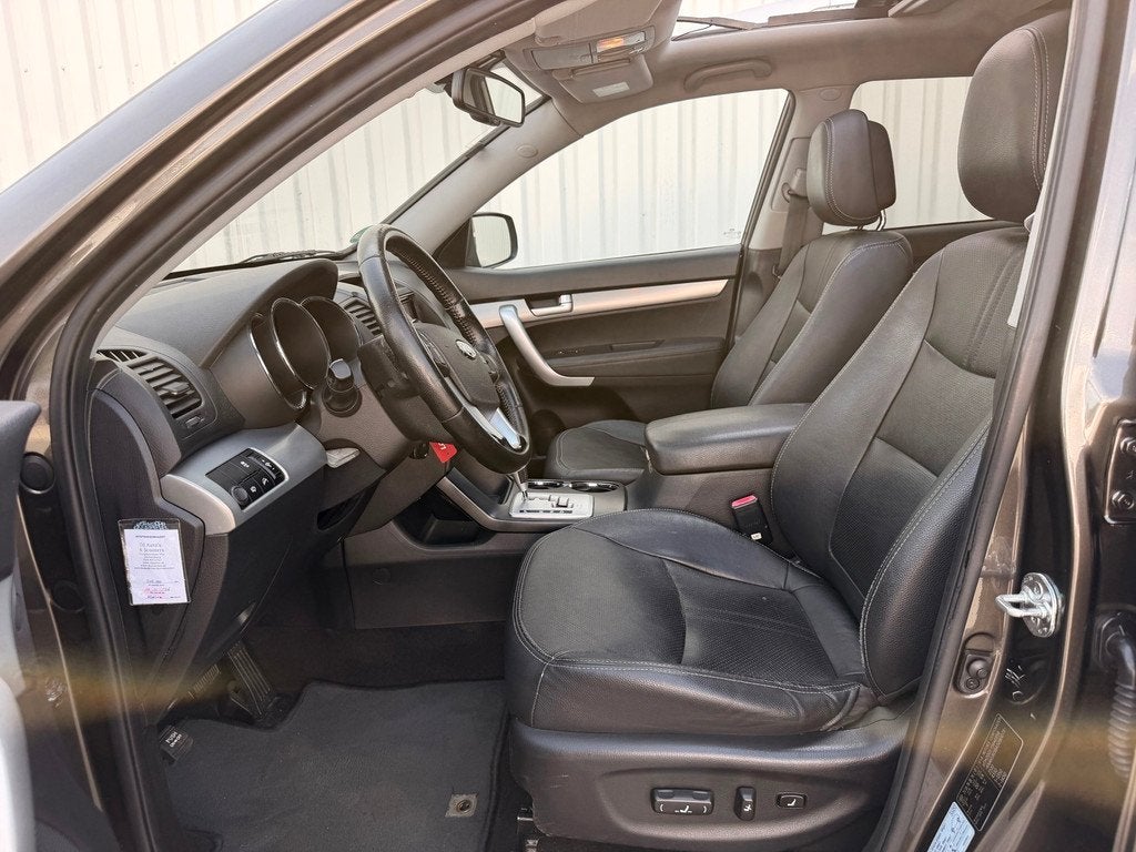 Kia Sorento 2.4 X-CLUSIVE AUTOMAAT LEER PANORAMDAK CAMERA TR, Auto's, Kia, Gebruikt, Zwart, 4 cilinders, 2359 cc
