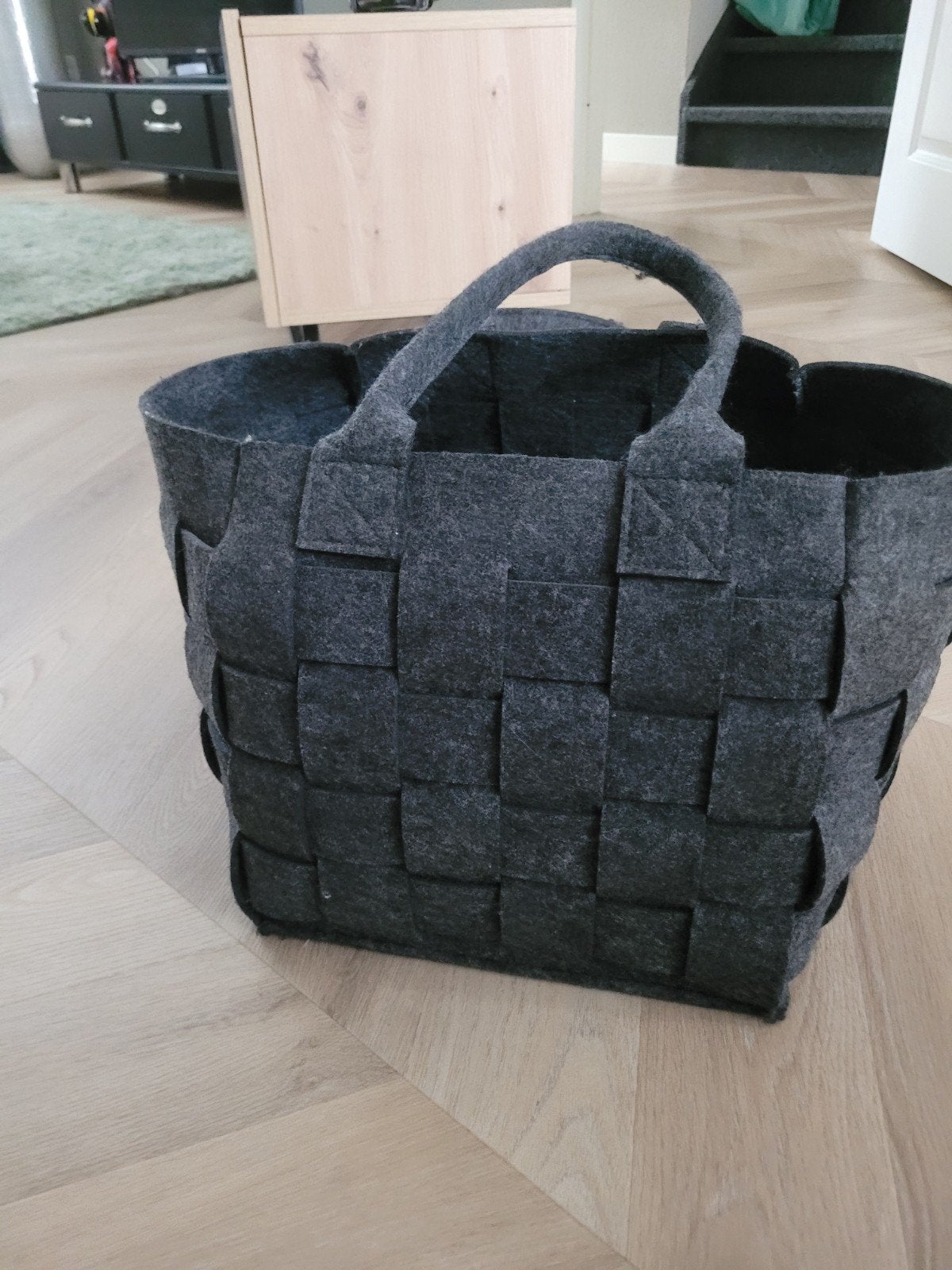 Leuke mand van vilt, antraciet, Huis en Inrichting, Ophalen, Zo goed als nieuw, Rechthoekig, Textiel