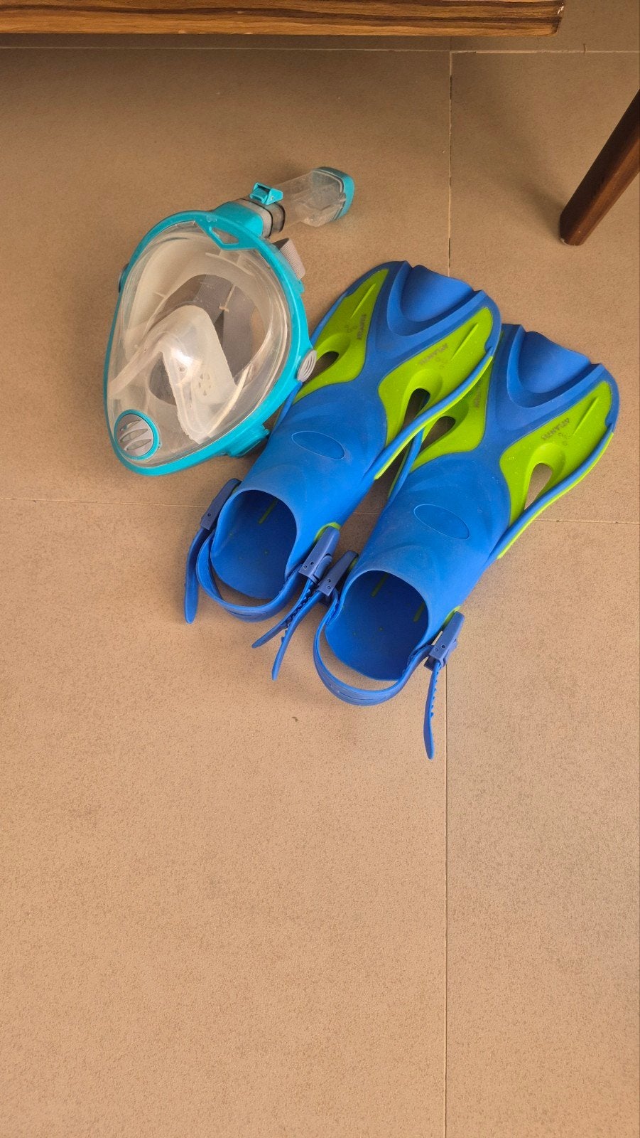 Snorkelmasker S/L met zwemvliezen maat 37-41, Ophalen of Verzenden, Gebruikt, Duikbril of Snorkel