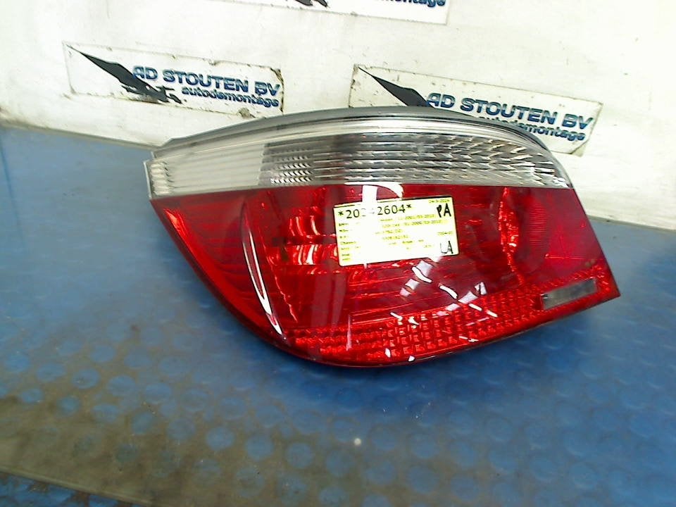 Achterlicht Links BMW 5 serie (E60) 2004 6910767, Gebruikt, Petuelring 130, München 80809, , Duitsland, BMW, Bayerische Motoren Werke AG
