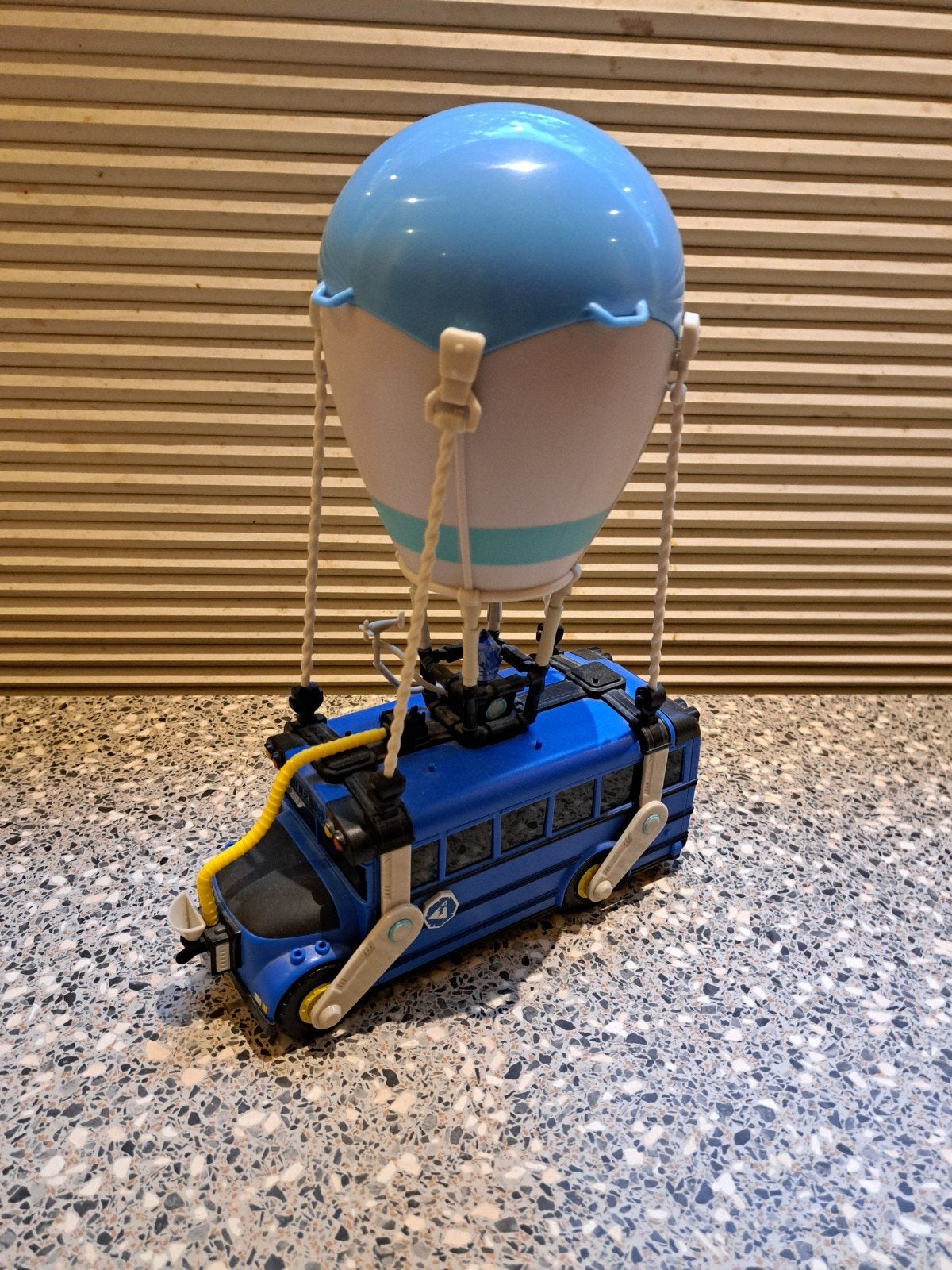 Fortnite Battle Bus,  speelgoed, Ophalen of Verzenden, Zo goed als nieuw