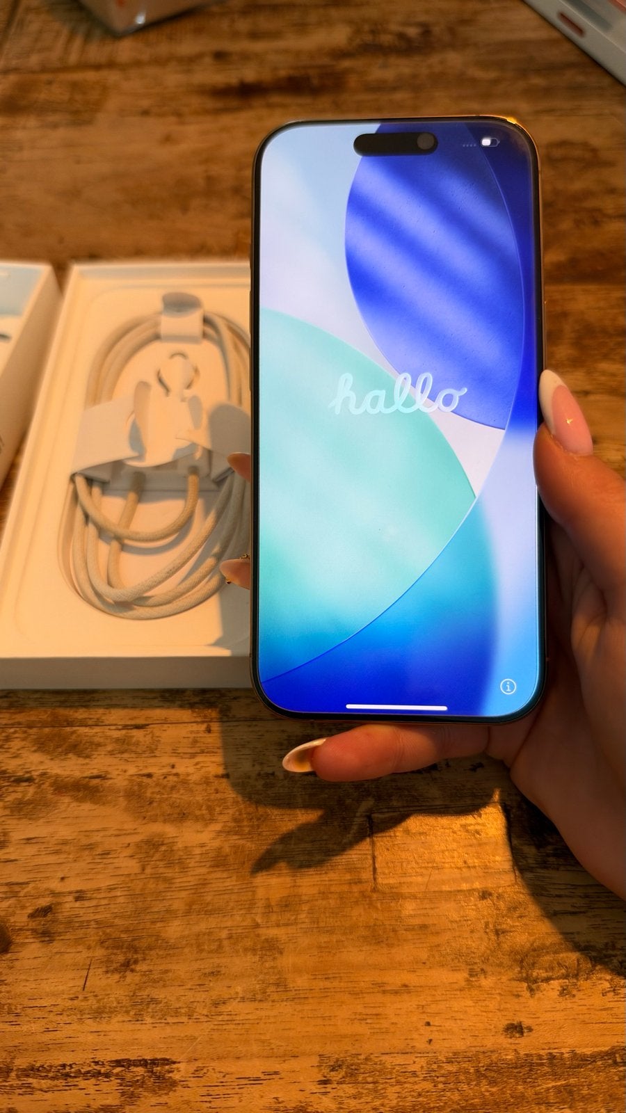 Iphone 16 pro, Telecommunicatie, 128 GB, Zo goed als nieuw, Zonder simlock, Zonder abonnement