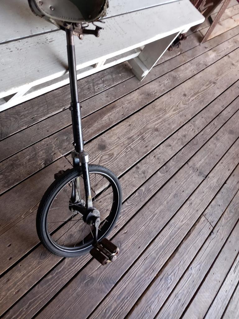 Oude 1 wieler .geen zelf bouw jaren 30 of zo .doe een bod, Ophalen of Verzenden, Gebruikt