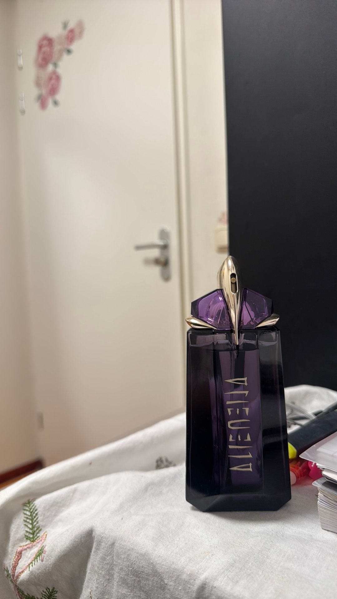 parfum Alien, Ophalen of Verzenden, Zo goed als nieuw, Zwart
