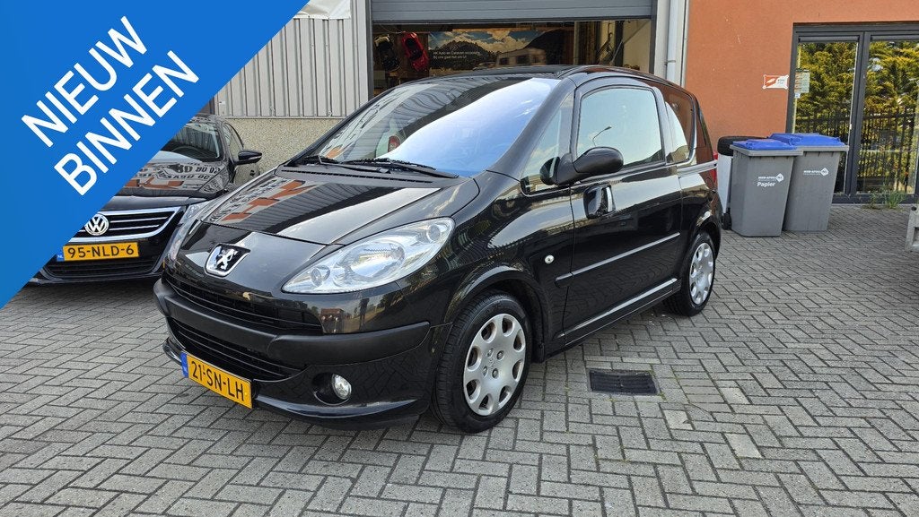 Peugeot 1007 1.4 Gentry Goed werkende airco Nette Auto!, Auto's, Peugeot, Voorwielaandrijving, Stof, 4 cilinders, 4 stoelen