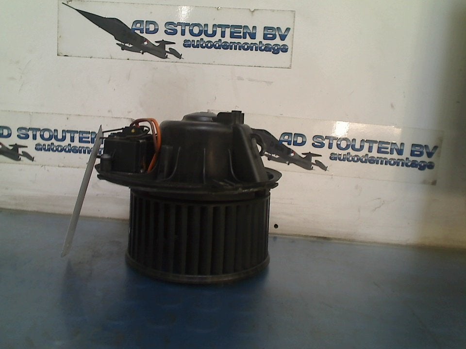 Kachel Ventilatormotor Volkswagen Golf VI (5K1) 3C1820015Q, Gebruikt, Volkswagen, Volkswagen AG, Kundenbetreuung@volkswagen.de