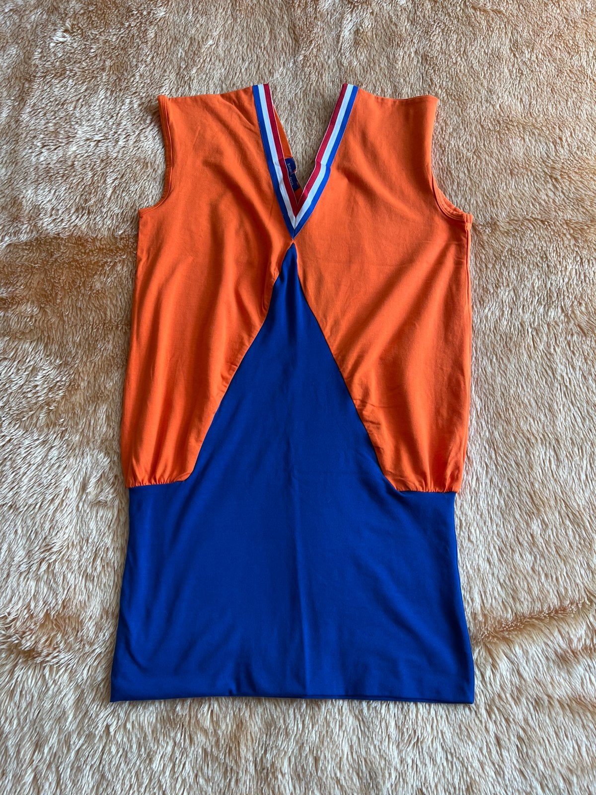 Bavaria oranje V juich jurk maat M / L, Kleding | Dames, Jurken, Ophalen of Verzenden, Gedragen, Maat 42/44 (L)