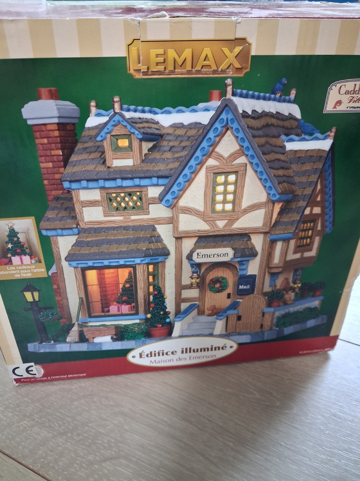 Lemax kerstdecor huisje Maison des Emerson, Ophalen of Verzenden, Zo goed als nieuw