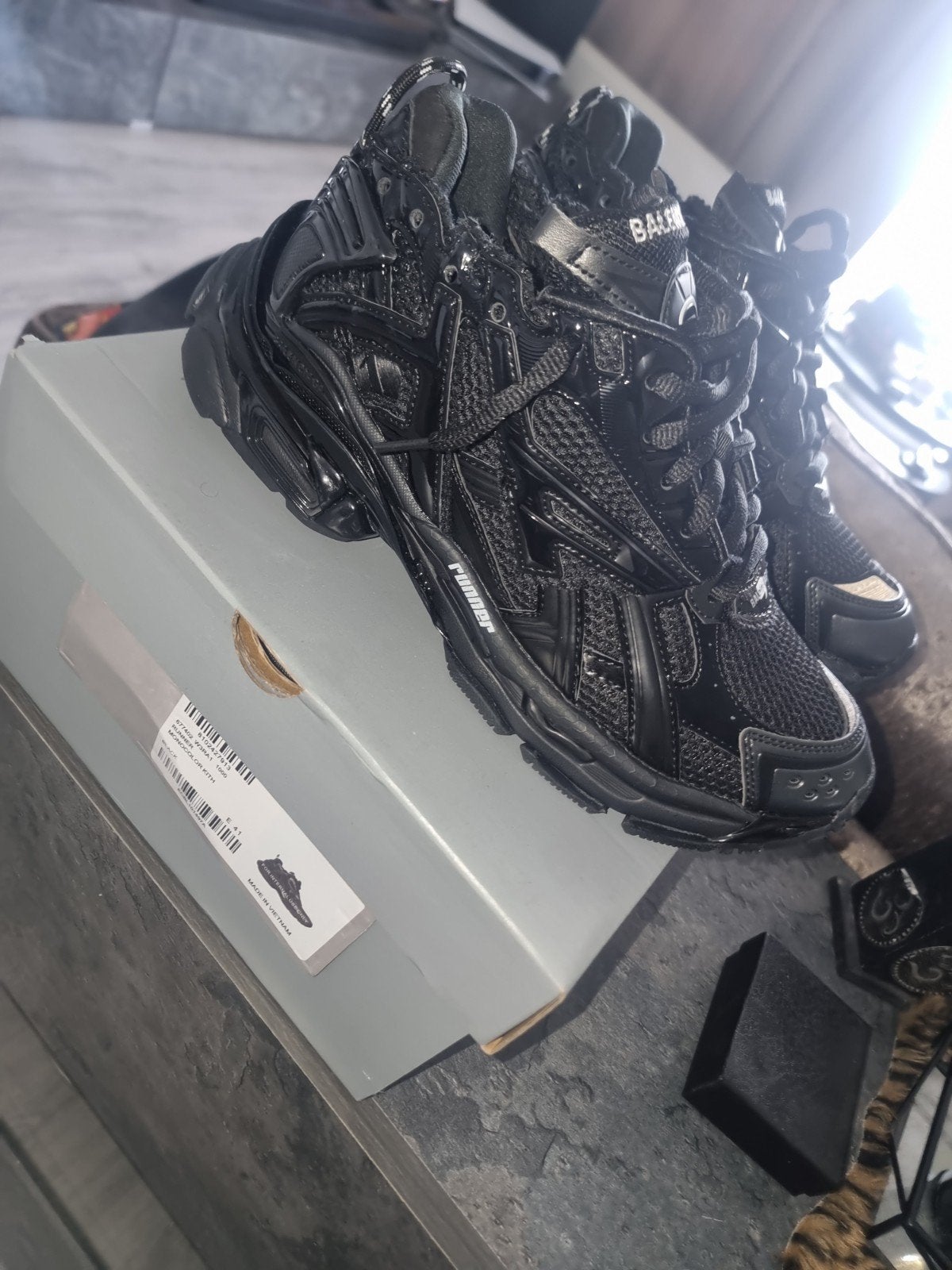 Balenciaga Runner Sneakers - Zwart, Ophalen of Verzenden, Nieuw, Zwart