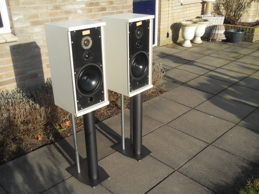 Top High End Vintage B&W DM 4, origineel wit, z.g.a,nw !!!!, Audio, Tv en Foto, Luidsprekers, Ophalen, Stereo speakers, Zo goed als nieuw