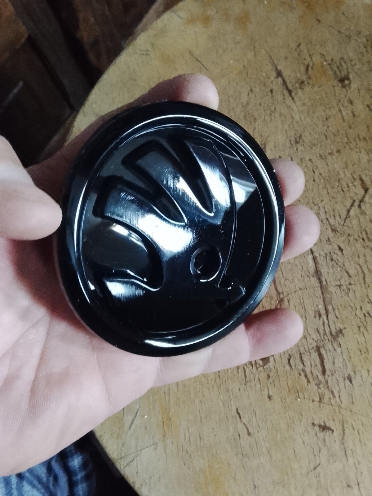 Skoda motorkap logo  9 cm zwart, Auto diversen, Ophalen of Verzenden
