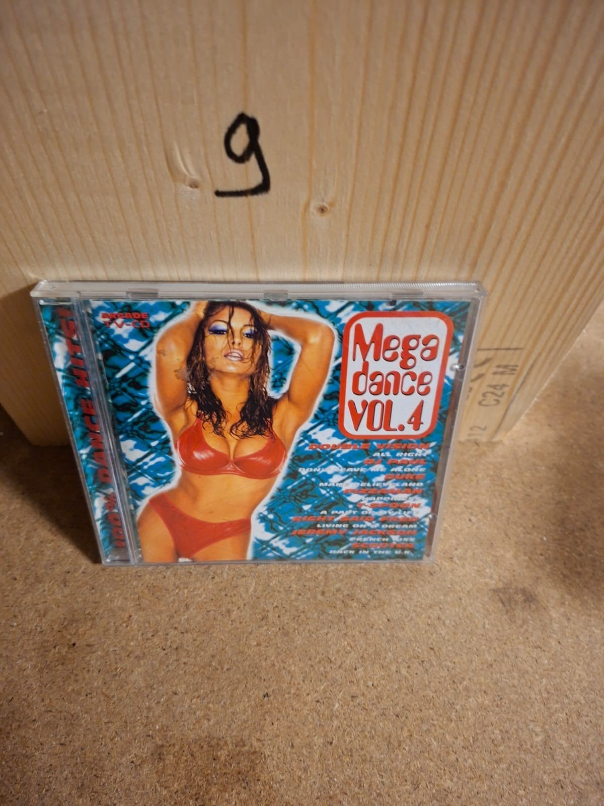 Mega Dance Vol. 4 CD - Dance hits uit de jaren '90, Cd's en Dvd's, Ophalen of Verzenden, Gebruikt, Dance, Verzamelalbum
