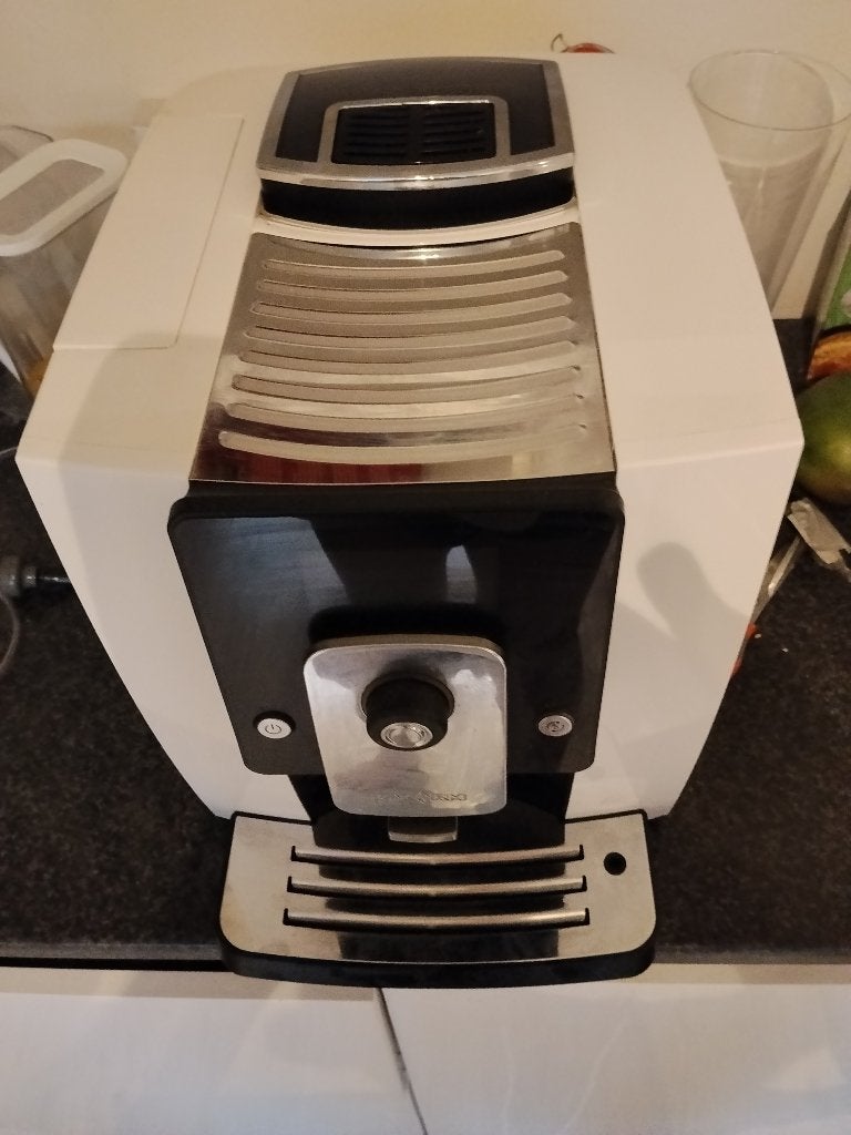 Kalerma klm1601 pro, 10 kopjes of meer, Koffiemachine, Zo goed als nieuw, Afneembaar waterreservoir