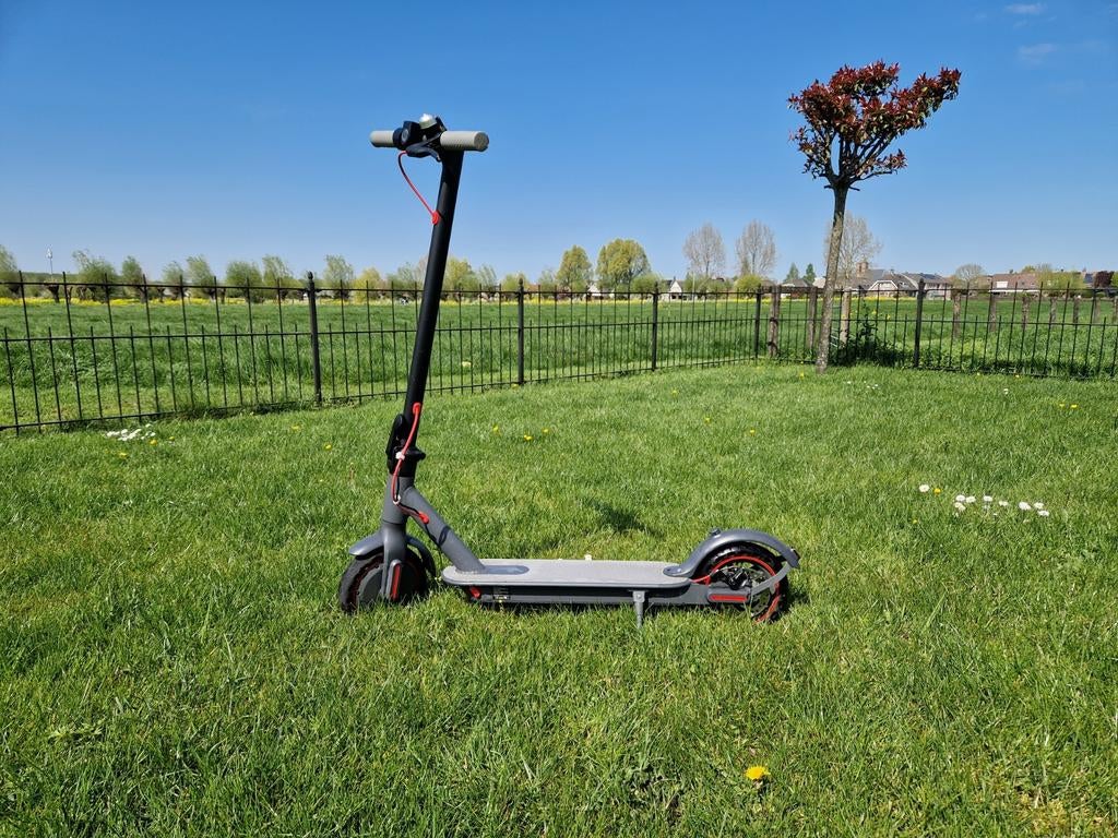 Electrice step, Fietsen en Brommers, Steps, Ophalen, Zo goed als nieuw, Elektrische step (E-scooter)