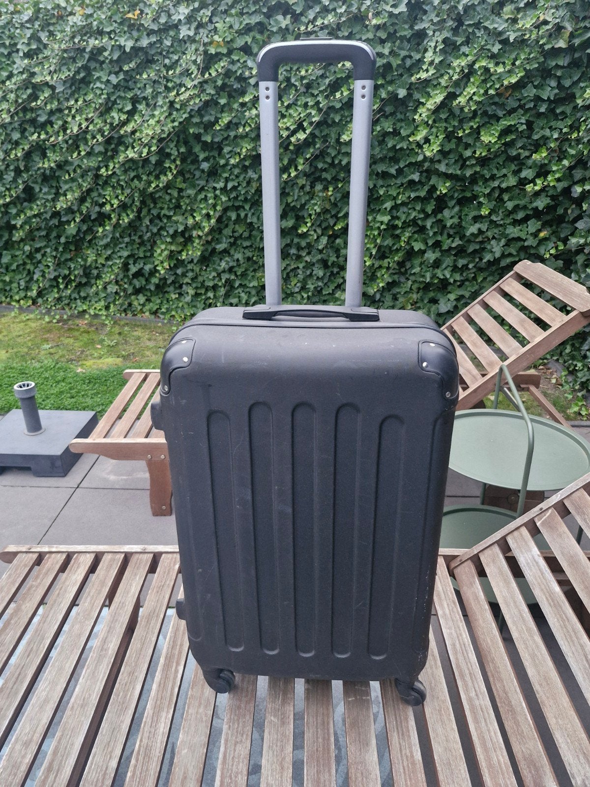 Zwarte harde koffer met beige voering ca. 64x43 cm, Ophalen, Uitschuifbare handgreep, 30 cm of meer, Gebruikt