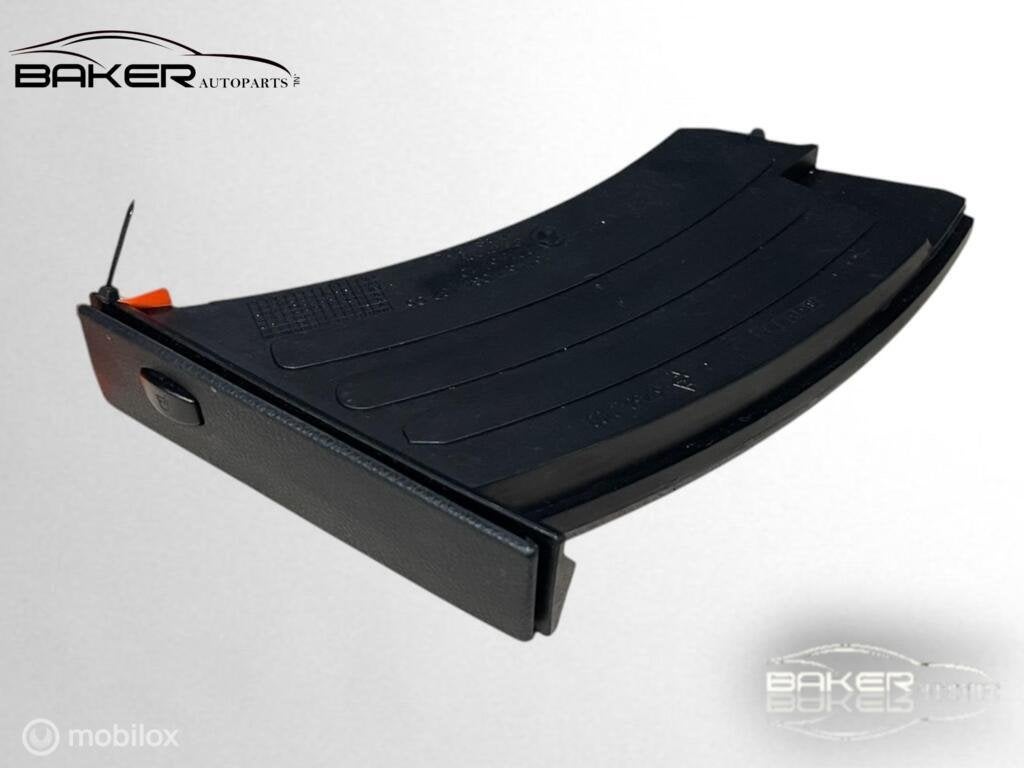 Bekerhouder BMW 5-serie E60 E61 + LCI 51457034132, Auto-onderdelen, Interieur en Bekleding, Gebruikt, Ophalen of Verzenden, BMW