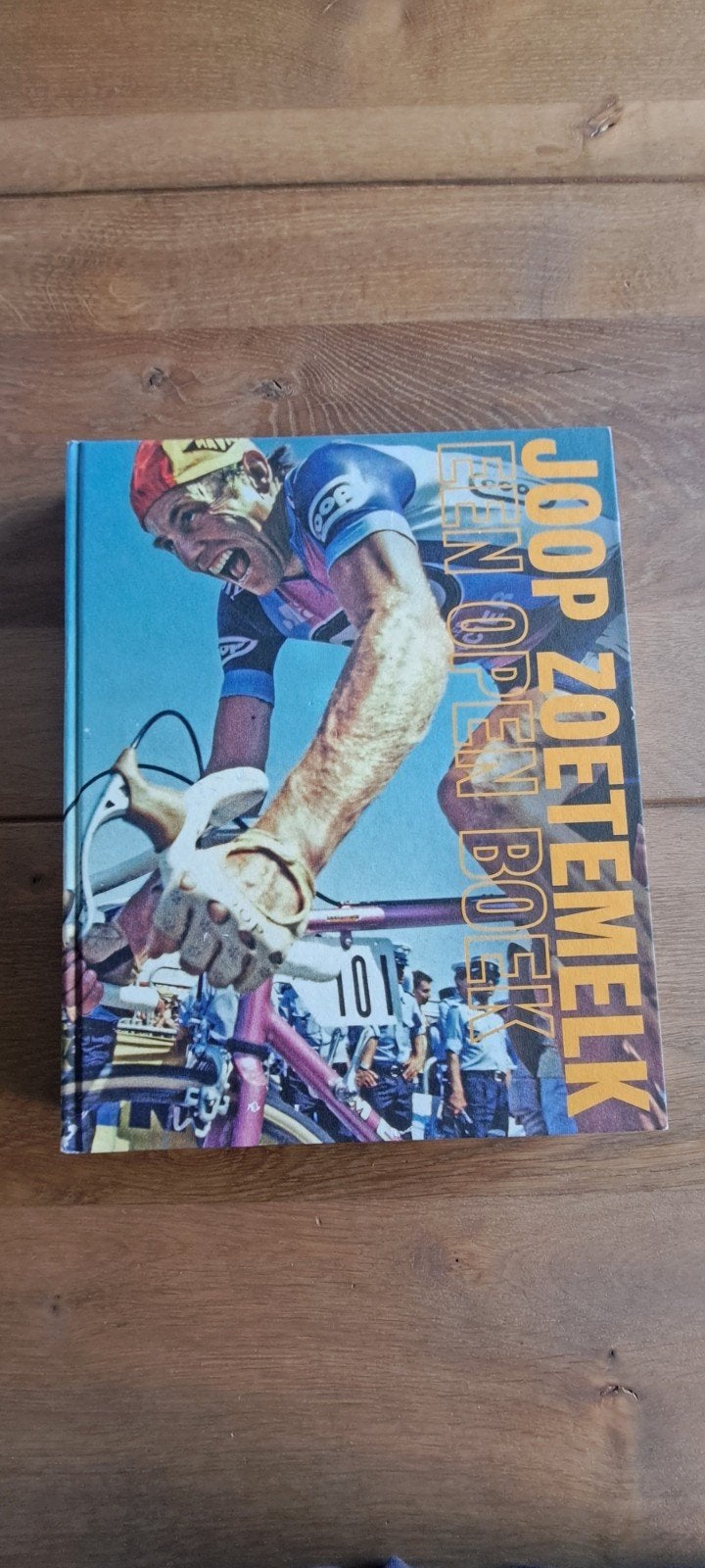 Jacob Holthausen - Joop Zoetemelk -Een open boek, Jacob Holthausen; Peter Ouwerker; Joop Bergsma, Ophalen of Verzenden, Zo goed als nieuw