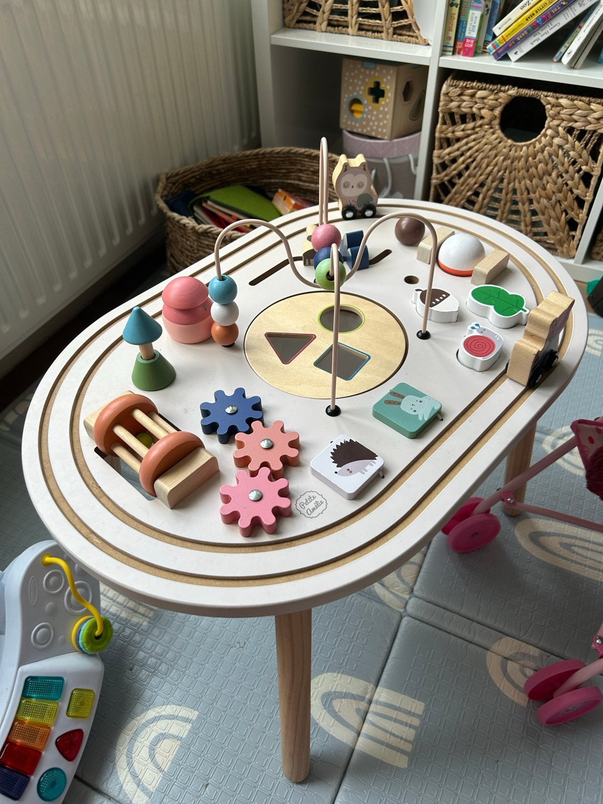 Petite Amelie Speeltafel voor baby's en peuters, Ophalen of Verzenden, Gebruikt, Overige typen