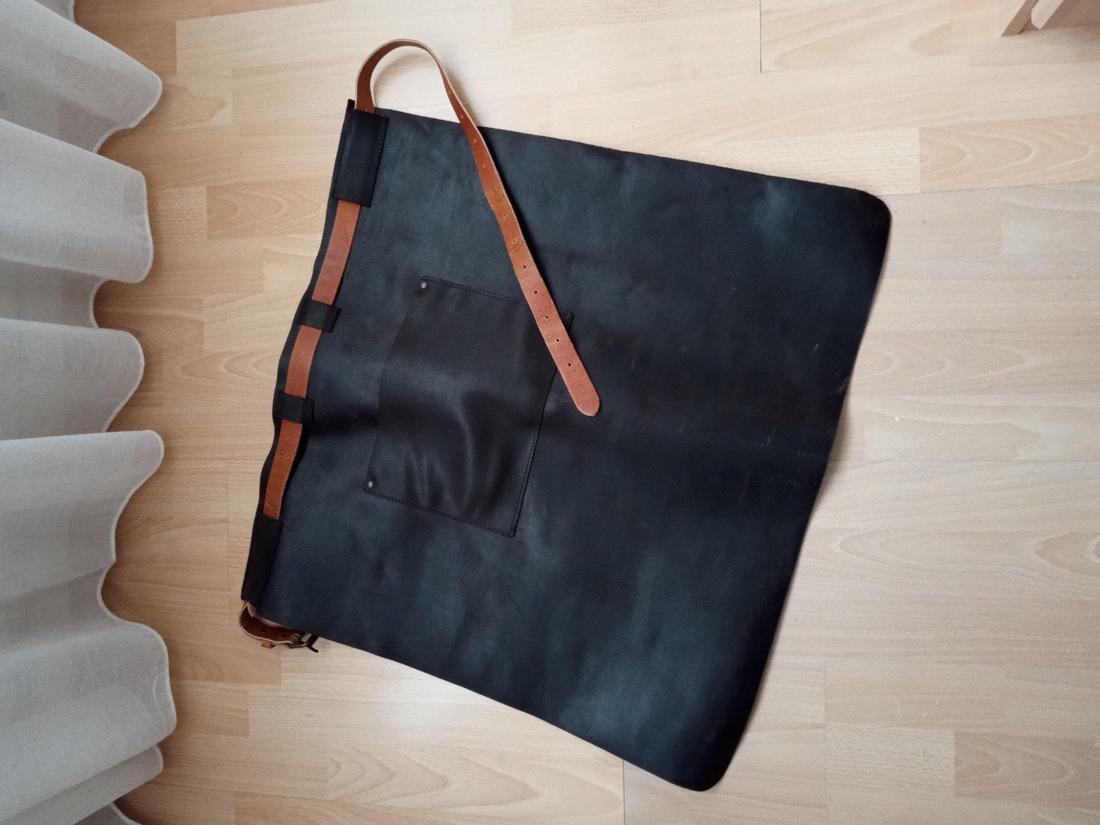 Leren schort zwart met bruine banden, Ophalen, Zo goed als nieuw, Onbekend