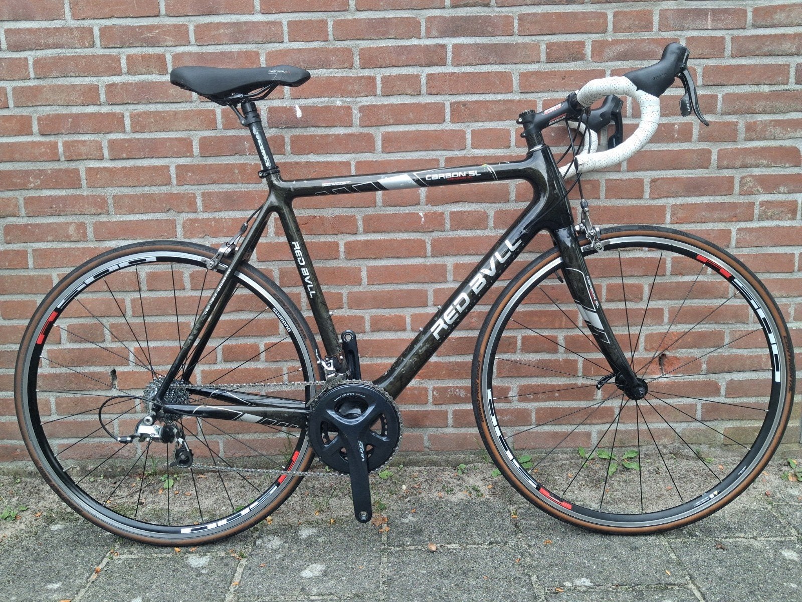 Foto 2 van Red Bull (Rose) Carbon-SL 4400