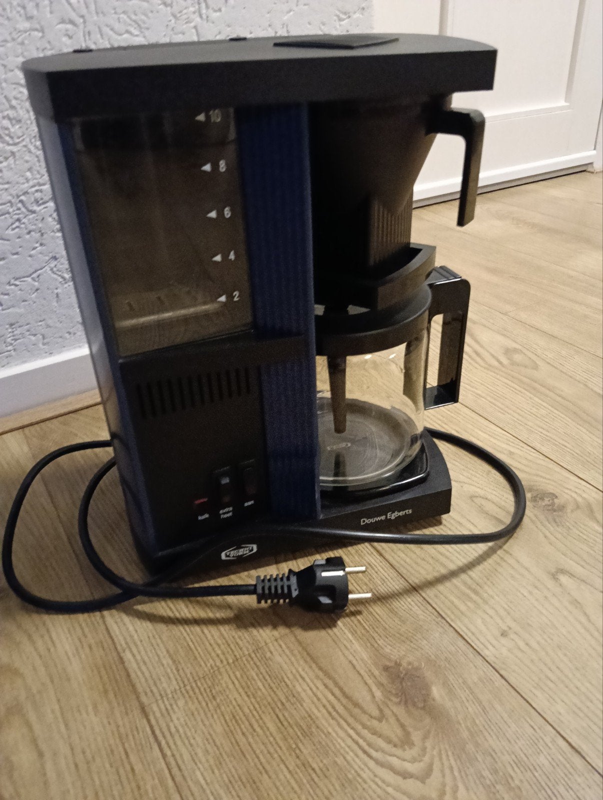 Douwe Egberts Koffiezetapparaat donker blauw, Witgoed en Apparatuur, Koffiezetapparaten, 4 tot 10 kopjes, Ophalen, Gebruikt, Koffiemachine