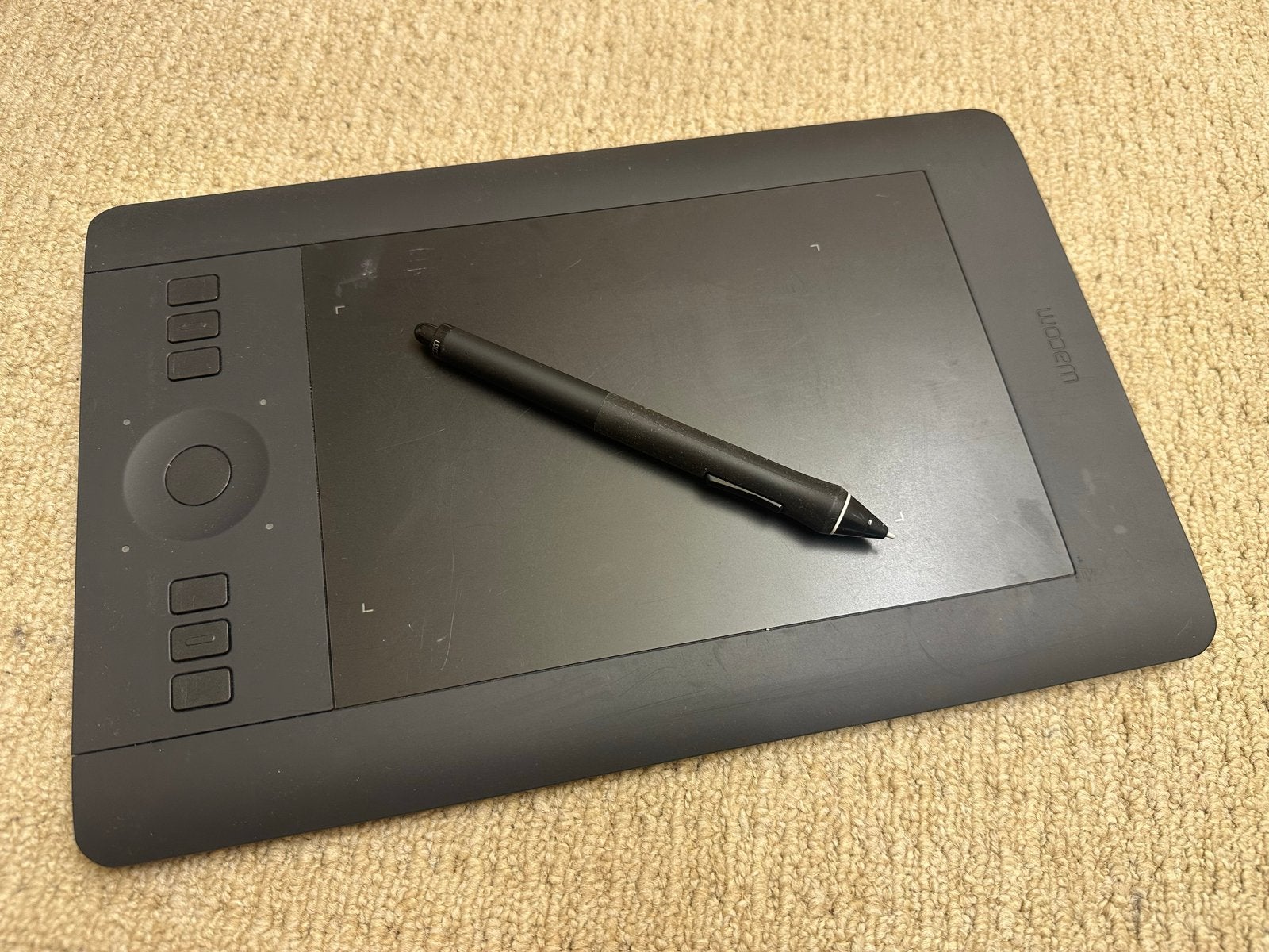 Wacom Intuos Pro Small PTH-451 tekentablet met pen, Ophalen, Gebruikt, Bedraad