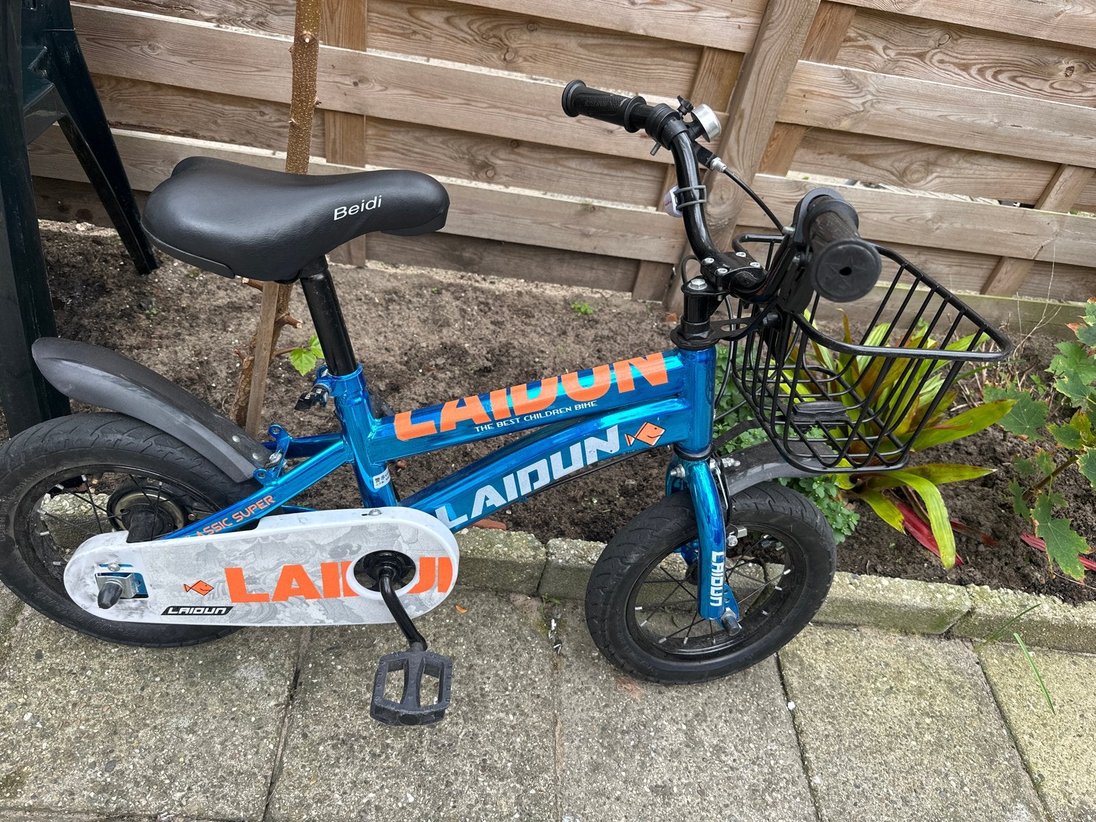 Kinderfiets LAIDUN 12 inch met mandje en zijwieltjes, Fietsen en Brommers, Ophalen, Terugtraprem, Zijwieltjes, Gebruikt