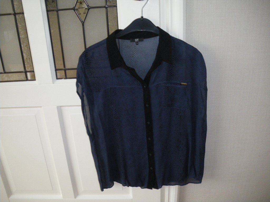 nieuw leuke blauwe mouwloze zomer blouse dept mt 42, Ophalen of Verzenden, Nieuw, Maat 42/44 (L), Blauw