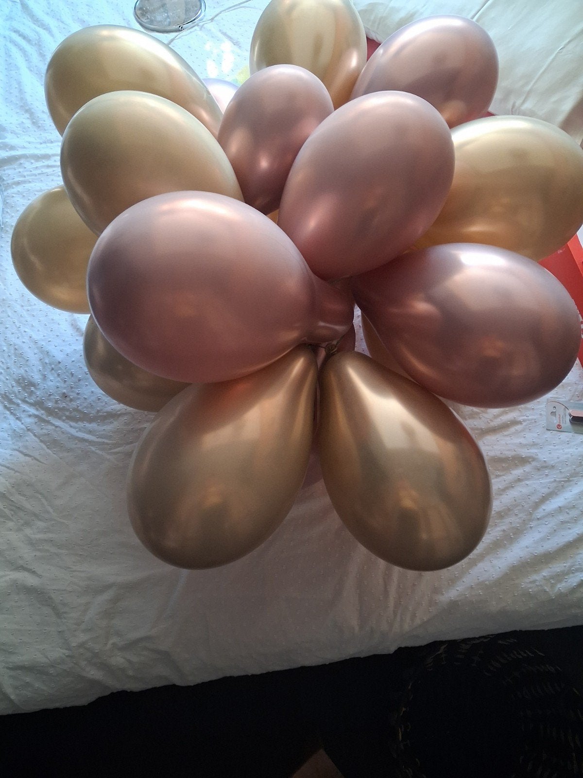 gratis grote tros opgeblazen ballonnen goud/rosekleurig, Ophalen