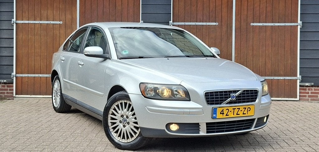 Volvo S40