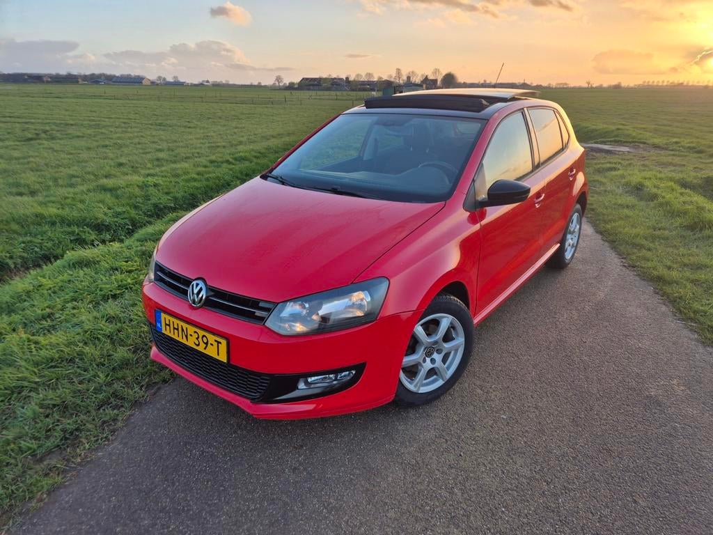 Volkswagen Polo 1.2 51KW 2013 Rood, Auto's, Volkswagen, Particulier, Polo, ABS, Airbags, Airconditioning, Alarm, Android Auto
