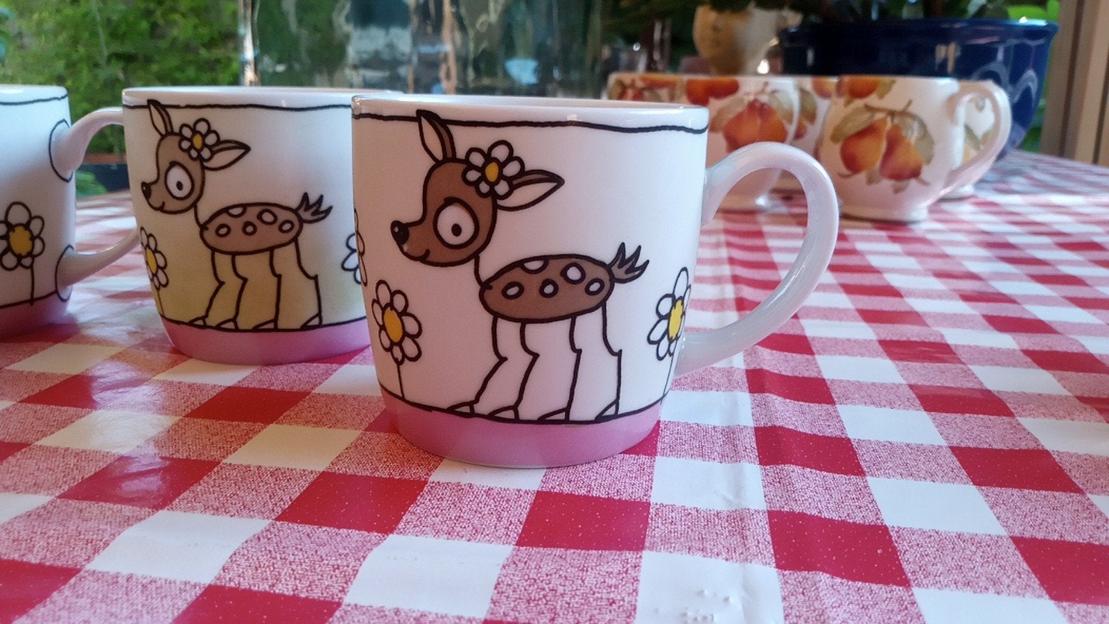 Douwe Egberts Babette Harms Bambi mokken set van 4, Ophalen of Verzenden, Steen/keramiek, Meerkleurig, Overige merken