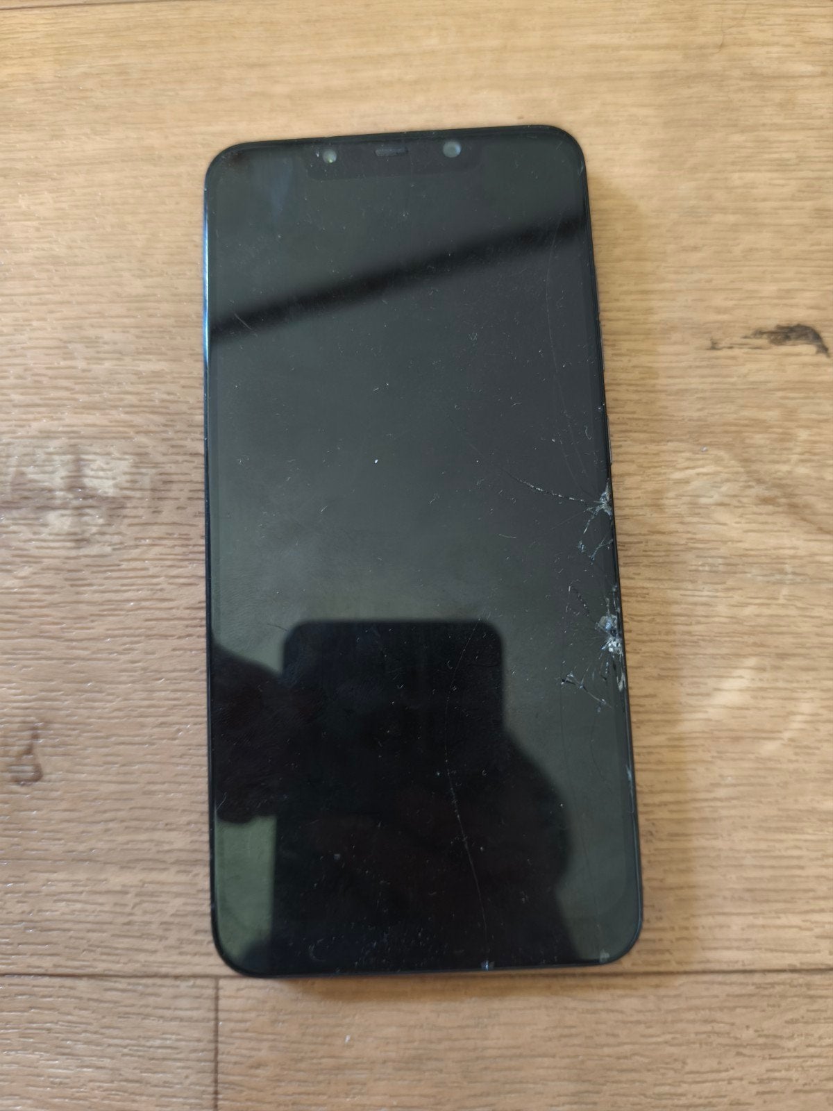 Pocophone F1 6GB/64GB - Scherm defect, voor de handige harry, Ophalen, Zonder simlock, Niet werkend, Zonder abonnement