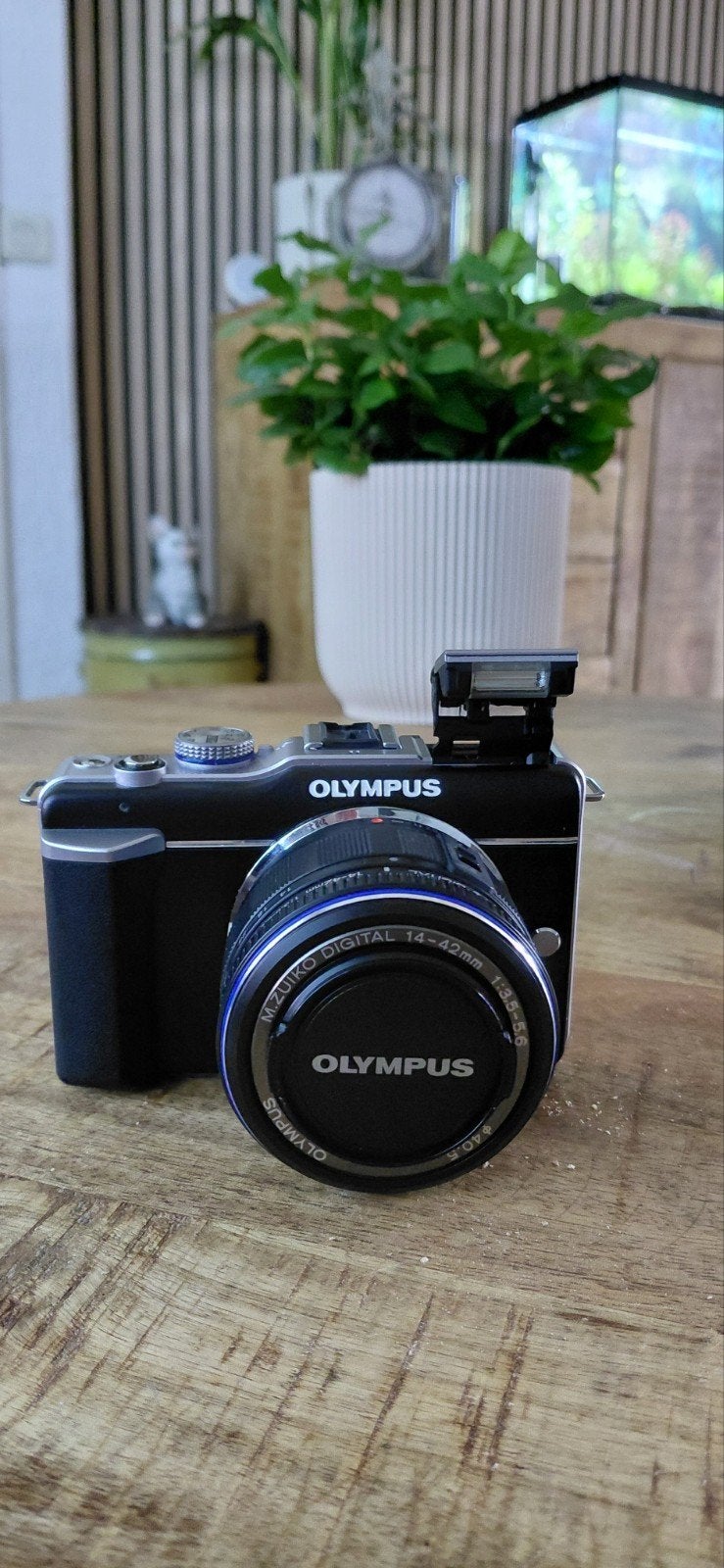 Olympus PEN E-PL1 met 14-42mm lens, lader en accu, Gebruikt, Accu, Ophalen of Verzenden, Olympus