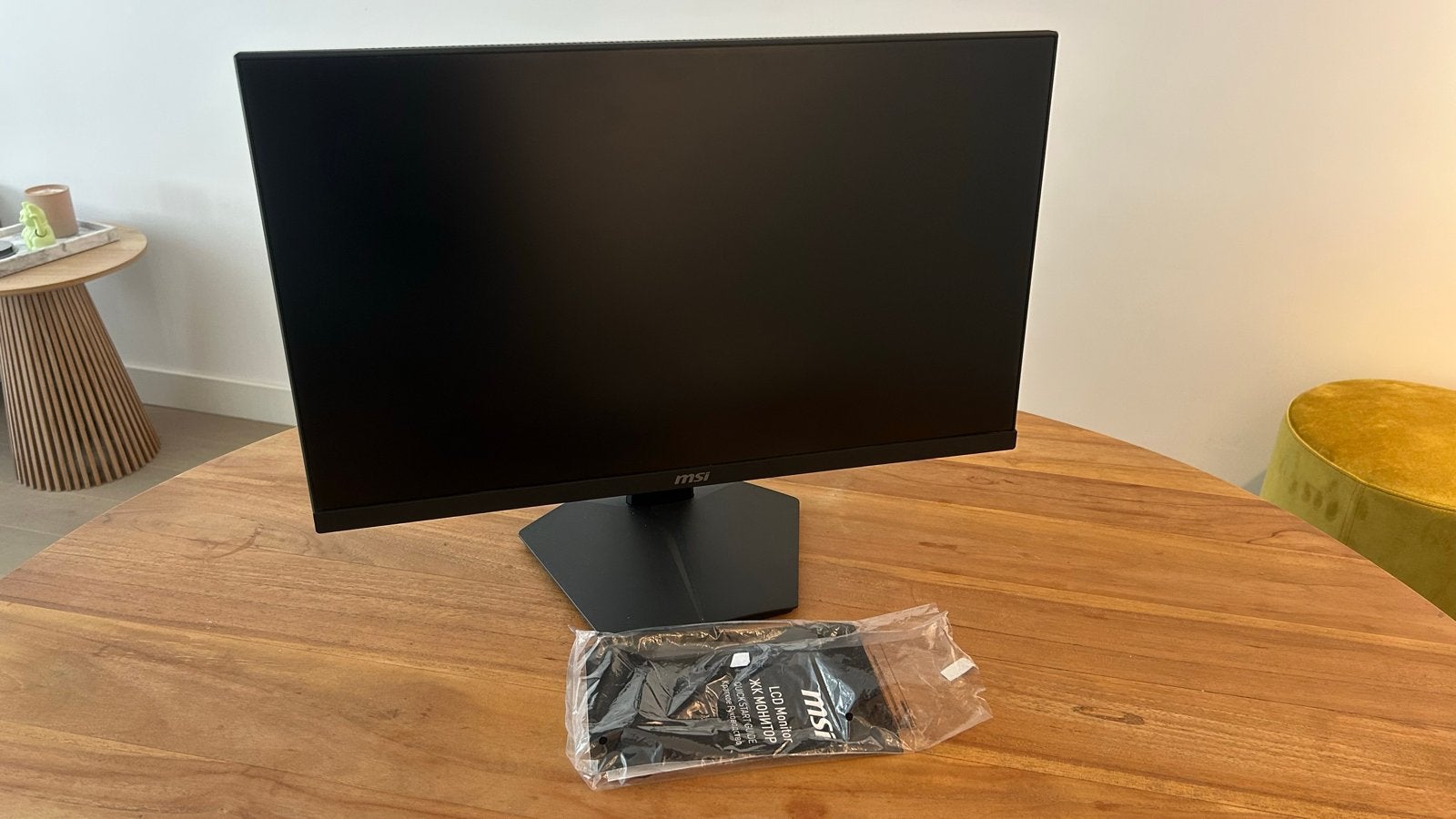 MSI G244F E2 24 inch Gaming Monitor - ZGAN, Gaming, IPS, Kantelbaar, Ophalen of Verzenden