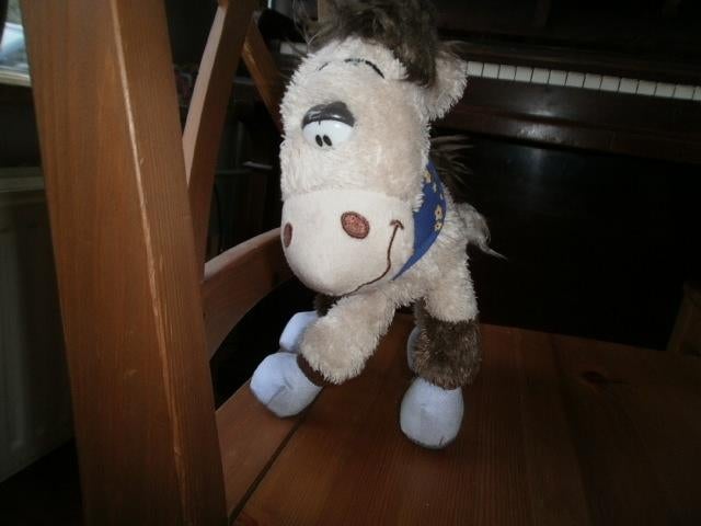 diddl galupy paard/ezel bruin/crème met sjaal met blauwe, Overige merken, Overige karakters, Overige typen, Ophalen of Verzenden
