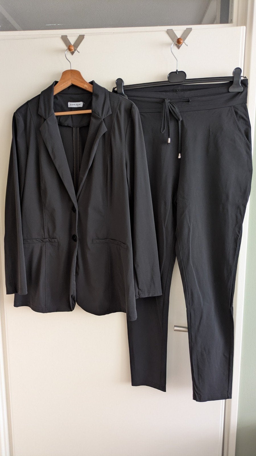 Nicolette Kluijver travelstofset. Maat L/XL, Kleding | Dames, Zwart, Maat 46/48 (XL) of groter, Lang, Nicolette Kluijver