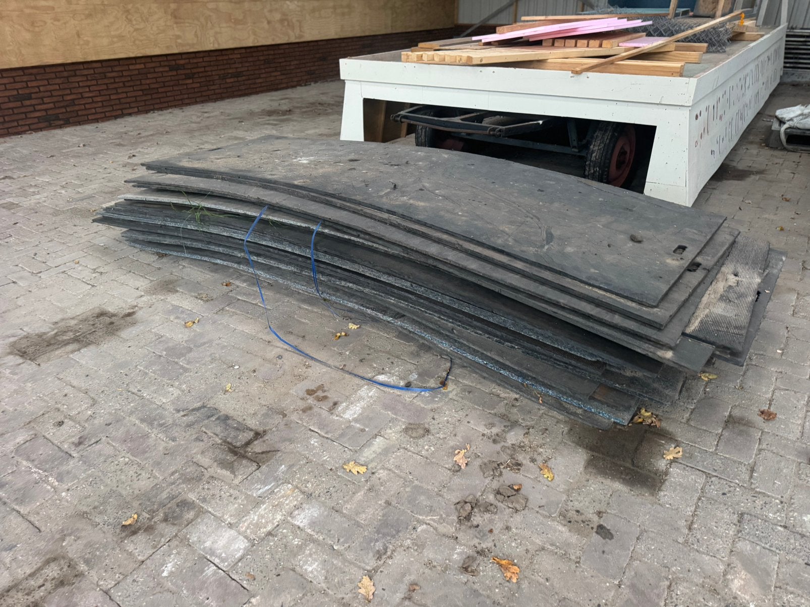 Kunstof rijplaten 22 st, Ophalen, Zo goed als nieuw