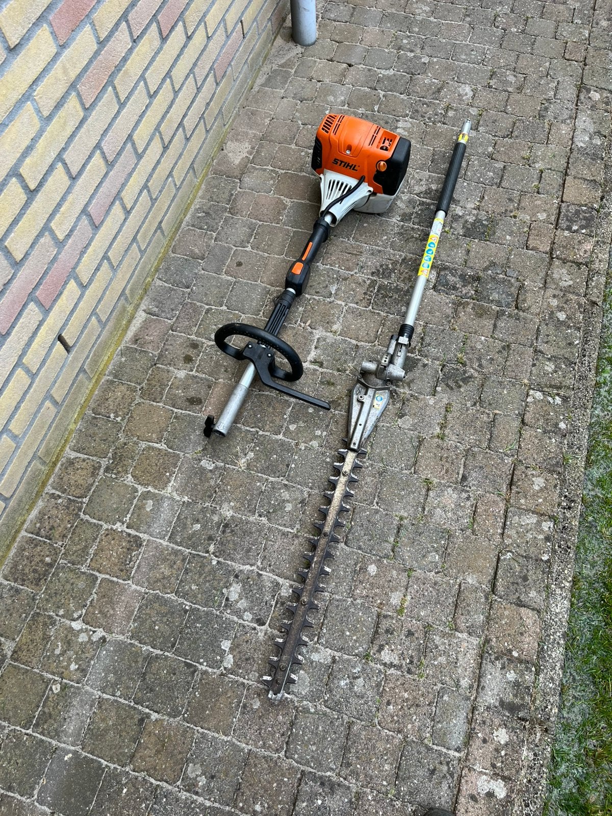 Stihl km 131R combi met heggenschaar, Ophalen, Zo goed als nieuw