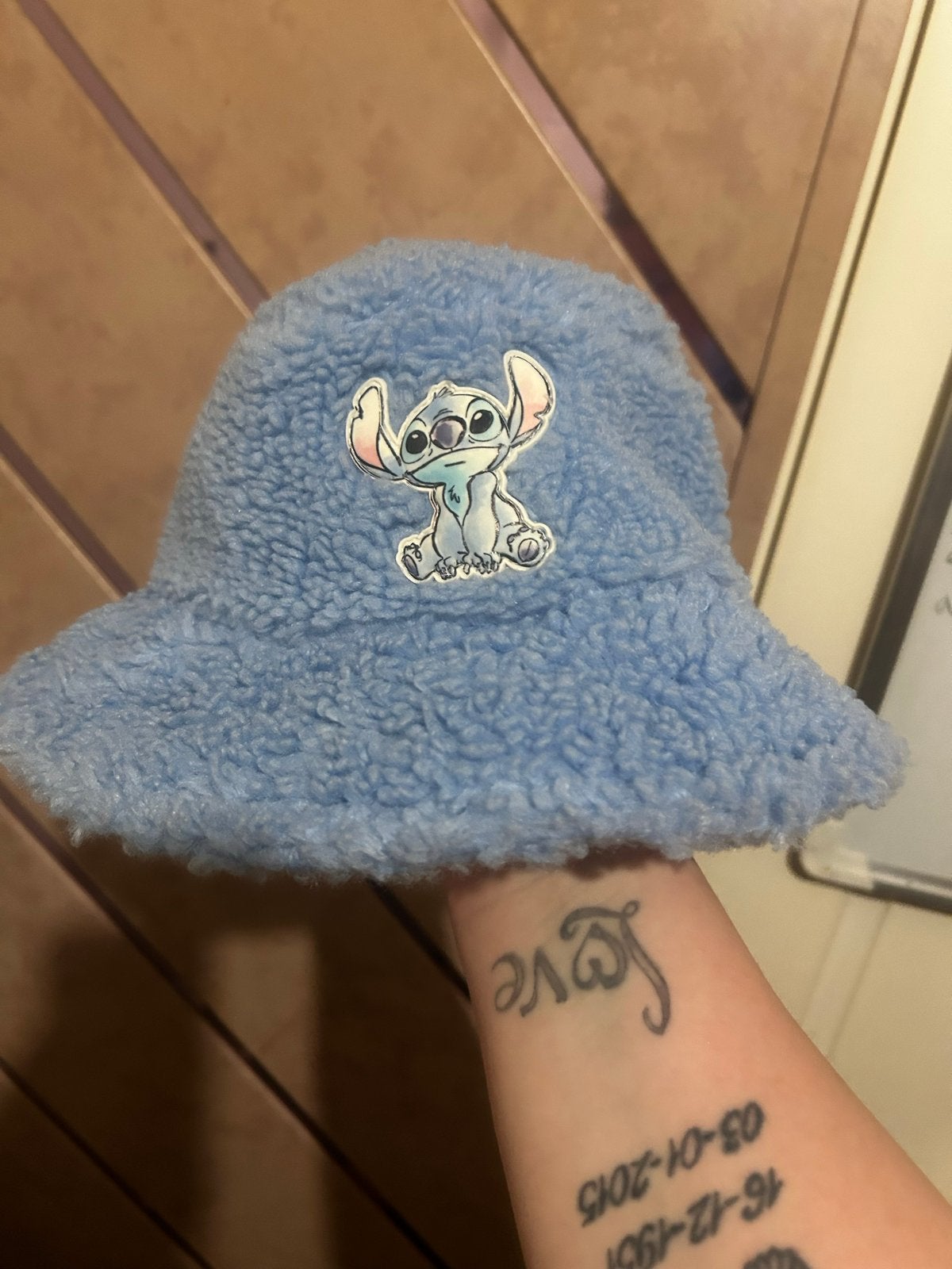 Stitch Vissershoed - Pluizige Bucket Hat, Ophalen, Zo goed als nieuw, One size fits all, Hoed