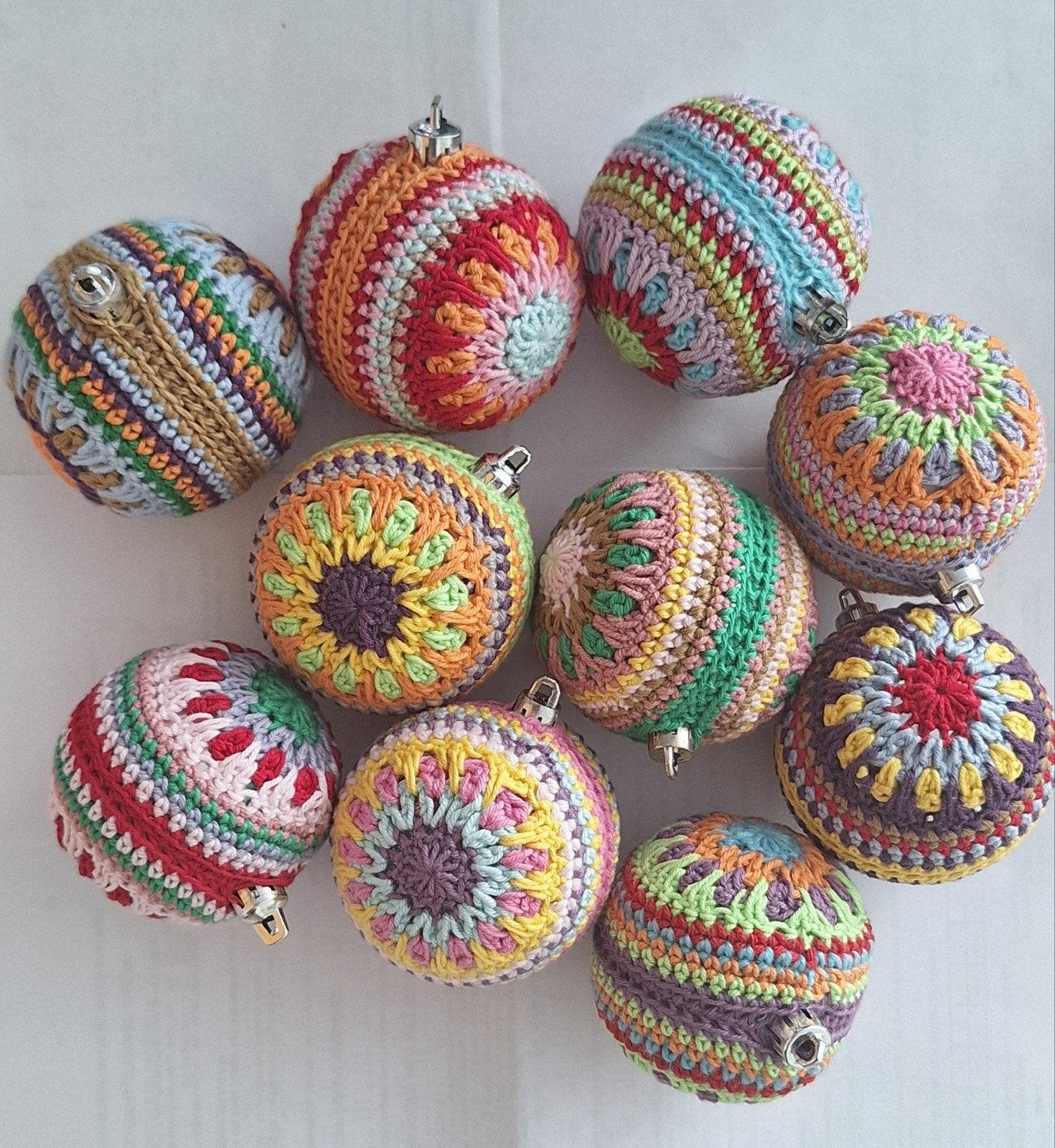 10 gehaakte kerstballen, Diversen, Kerst, Ophalen of Verzenden, Nieuw