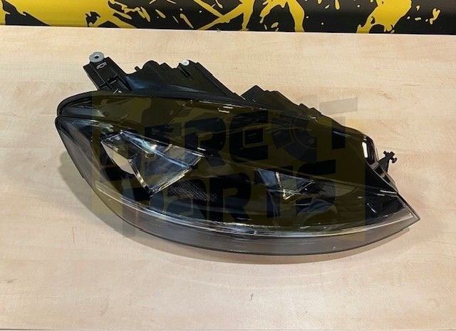 Volkswagen Golf VII (Variant) (2/17-12/20) koplamp Rechts (h