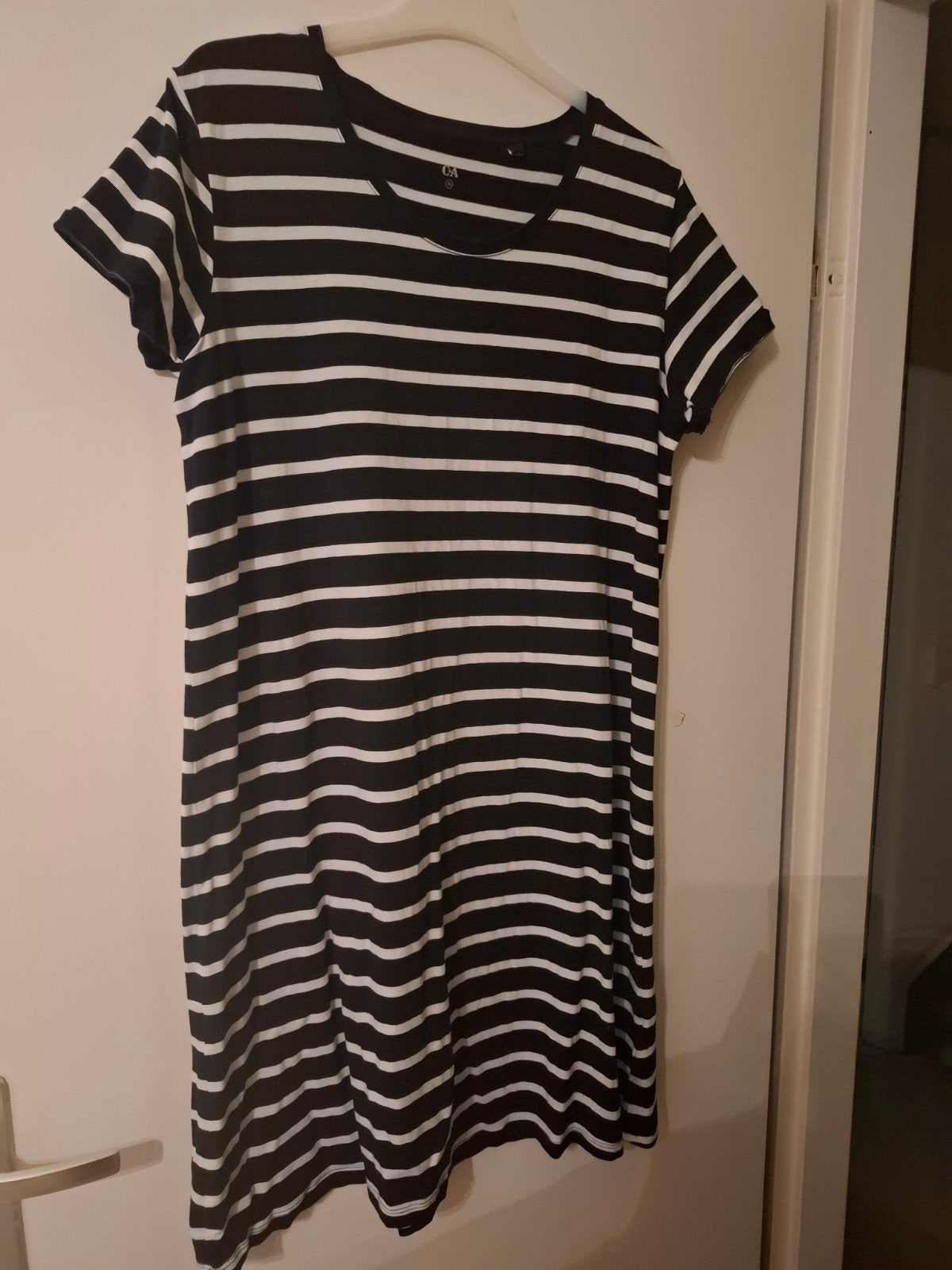C&A gestreepte jurk maat XL, Kleding | Dames, Jurken, C&A, Ophalen of Verzenden, Maat 46/48 (XL) of groter, Zwart