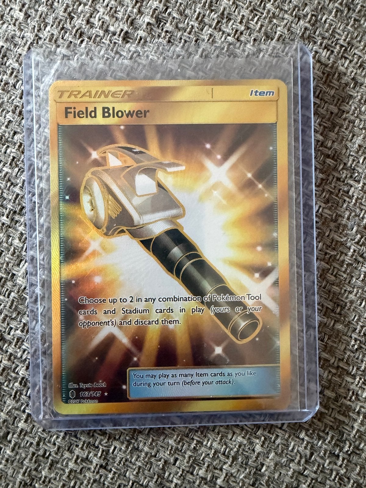 Pokémon TCG Field Blower 163/145 Gold Secret Rare, Ophalen of Verzenden, Zo goed als nieuw, Losse kaart, Foil